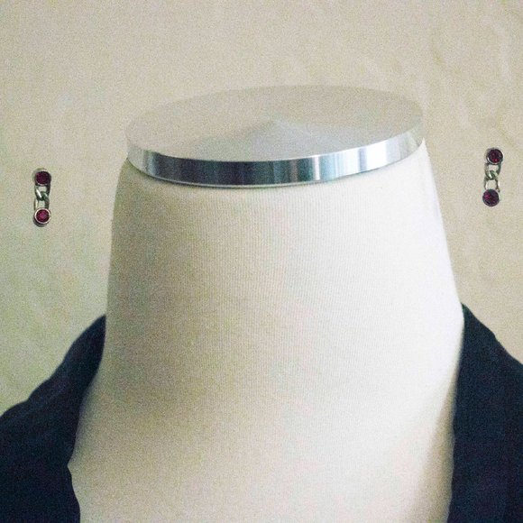 RED RHINESTONE DROP POST EARRINGS - JETSCR1 - Picture 3 of 4